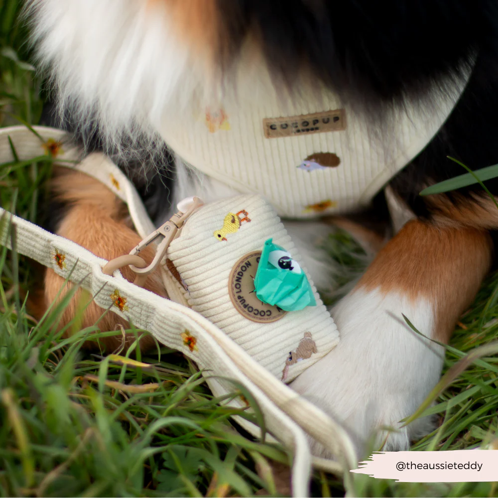 Embroidered Woodland Walkies Lead - Image 4