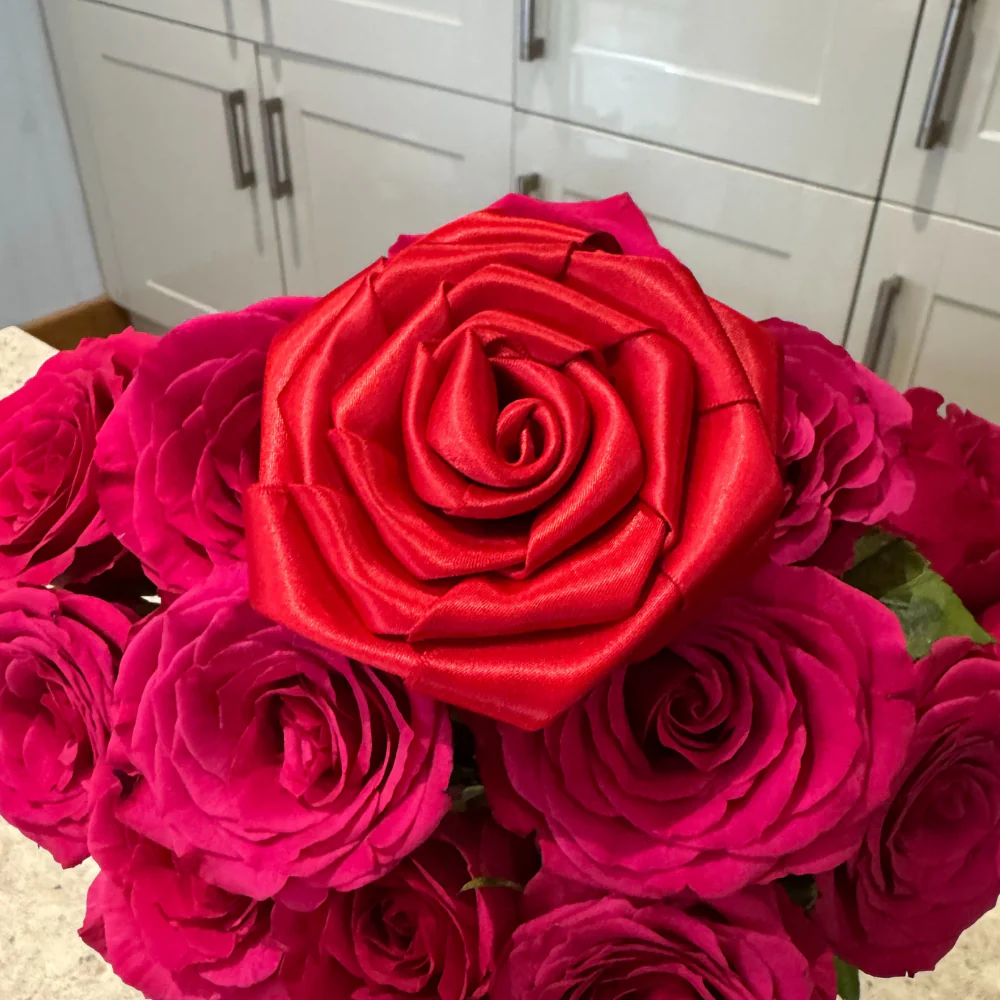 Red Rose Collar Flower - Image 8