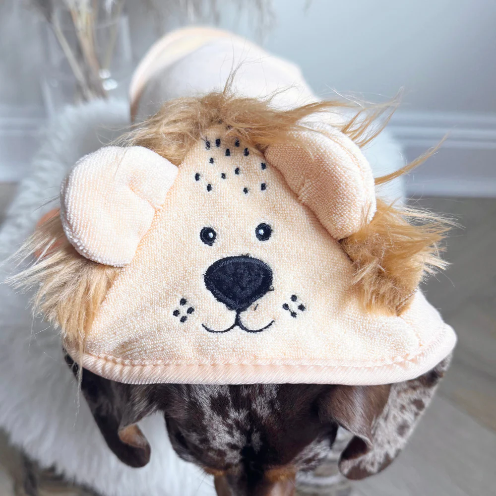 Roary the Lion Drying Robe - Image 8